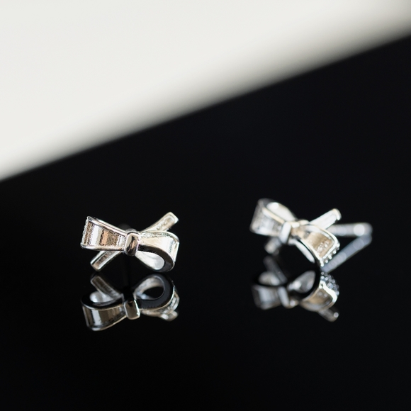 Silver Bow Studs - Picture 2 of 6
